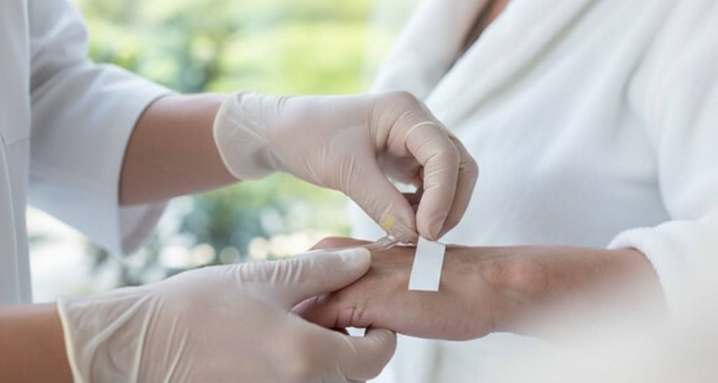 Τοποθέτηση - Αλλαγή Καθετήρα Στο Σπίτι